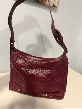 Vintage Sharif Woven Leather Shoulder Bag in Burgundy